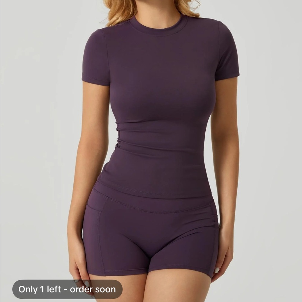 2 piece workout clothes, gym clothes, gym sets, workout sets. Purple size small